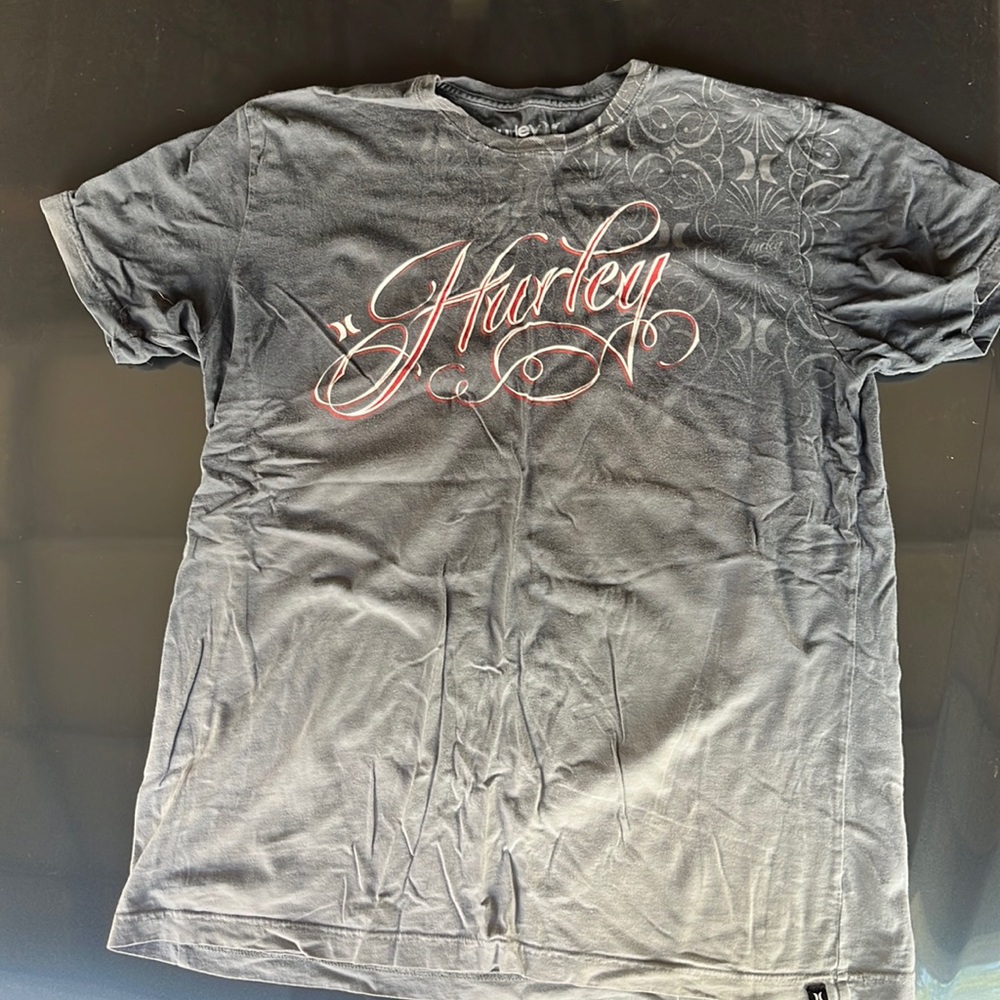 Boys Hurley shirt size medium